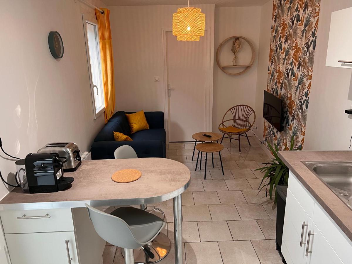 Yellowhouse - Teleworking- Wifi - Cosyhousebyjanna Шательро Экстерьер фото